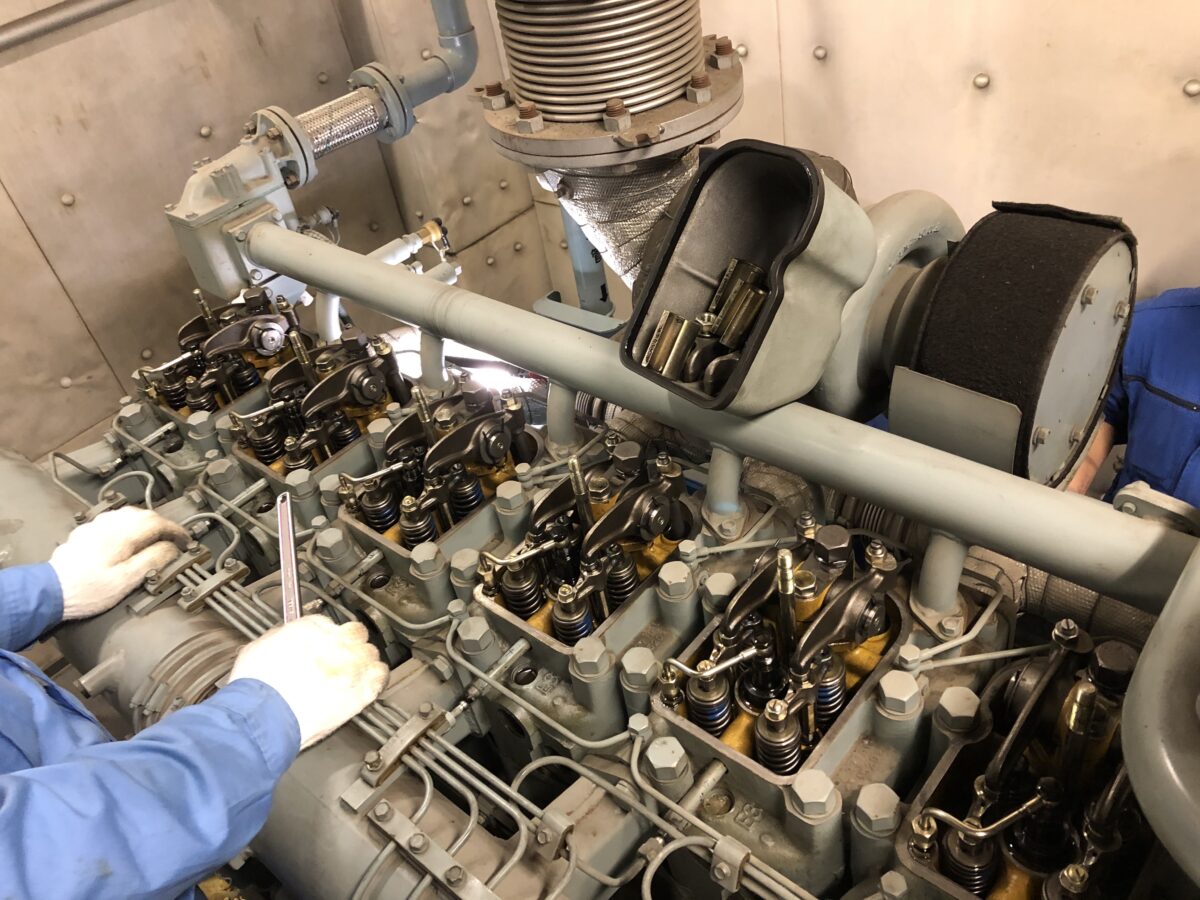 発電機 内部観察